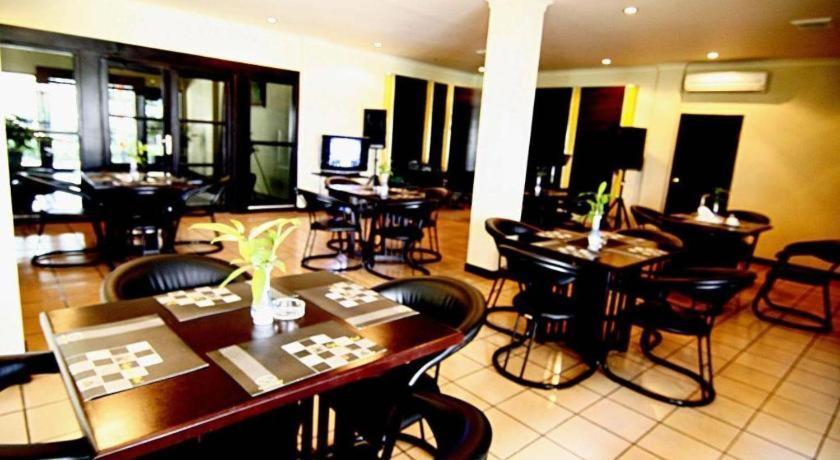 D'Arcici Hotel Plumpang จาการ์ตา ภายนอก รูปภาพ
