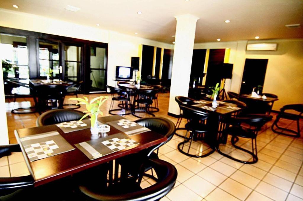 D'Arcici Hotel Plumpang จาการ์ตา ภายนอก รูปภาพ